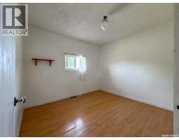 108 1st Street E, Climax, SK S0N0N0 Photo 15