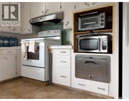 108 1st Street E, Climax, SK S0N0N0 Photo 21