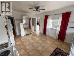 108 1st Street E, Climax, SK S0N0N0 Photo 24