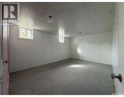 108 1st Street E, Climax, SK S0N0N0 Photo 30