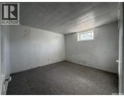108 1st Street E, Climax, SK S0N0N0 Photo 32