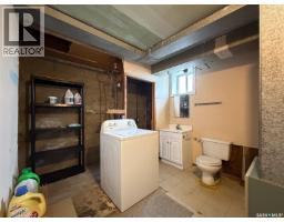 108 1st Street E, Climax, SK S0N0N0 Photo 35