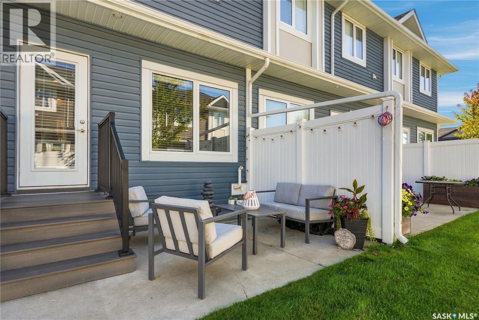 #52 115 Veltkamp CRESCENT - 42