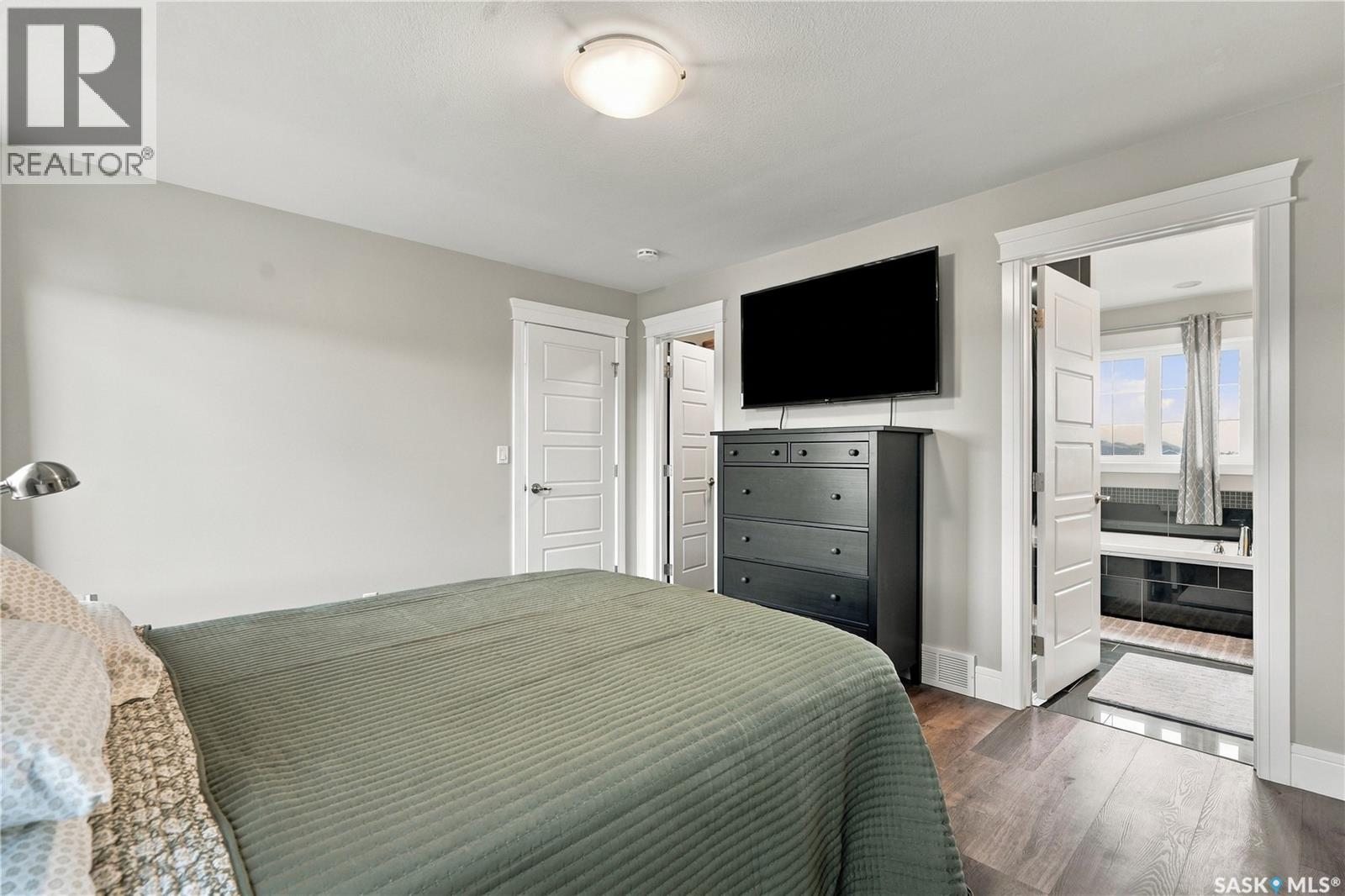 495 MAHABIR CRESCENT - 24