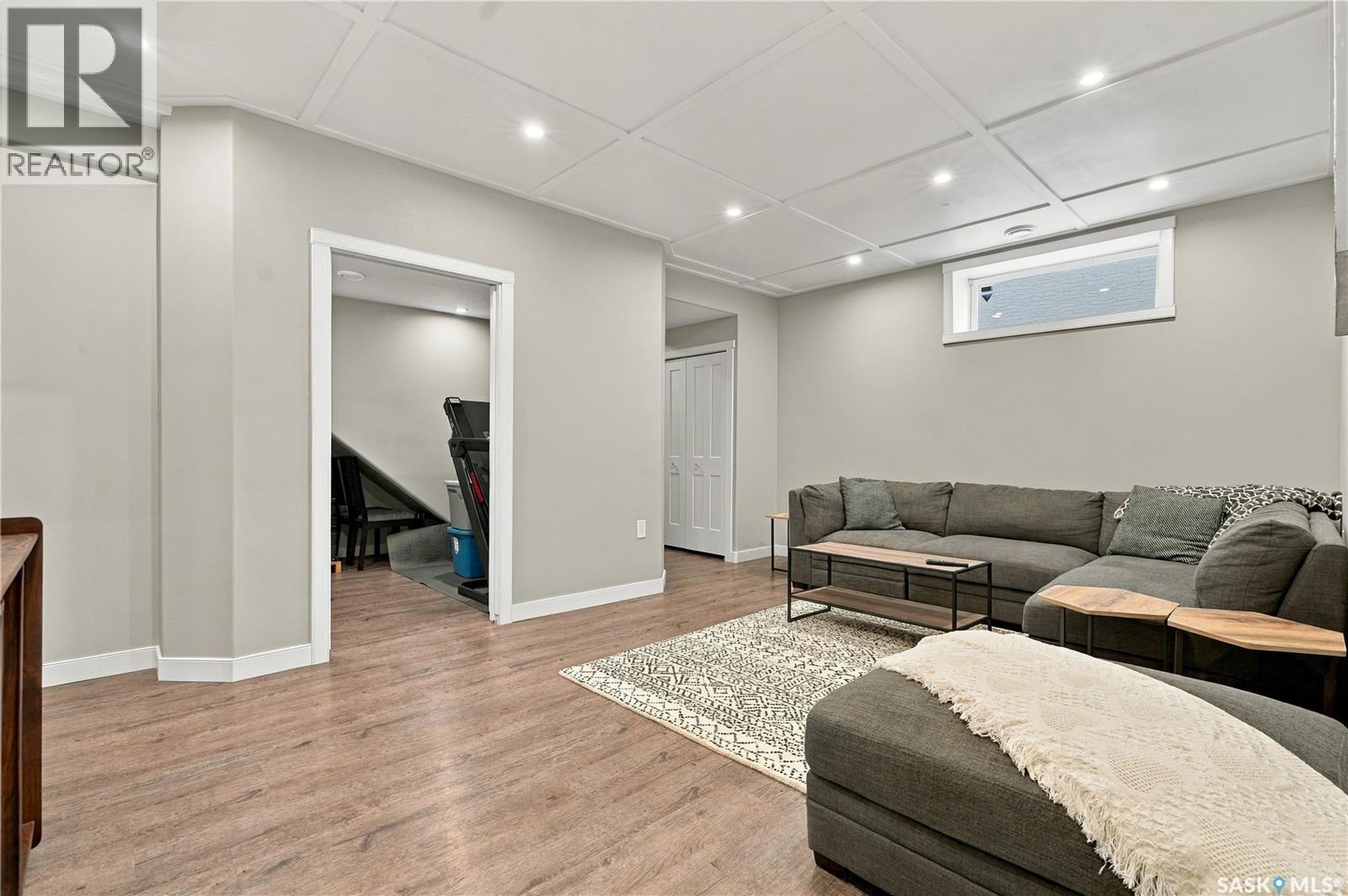495 MAHABIR CRESCENT - 37