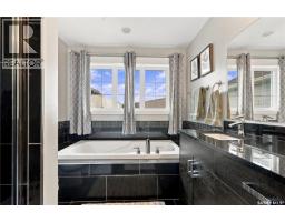 495 Mahabir Crescent, Saskatoon, SK S7W0J7 Photo 27