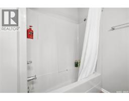 29 Thorn Crescent, Moose Jaw, SK S6J1J3 Photo 23