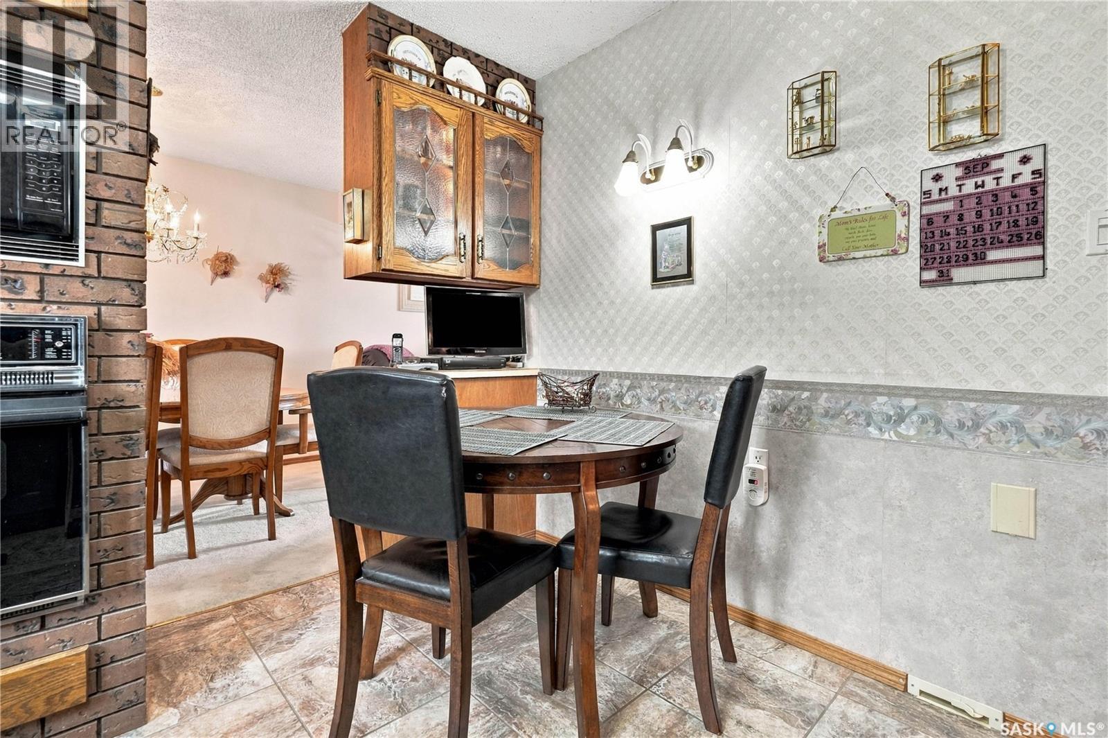 1015 Simcoe STREET, Moose Jaw — photo 17