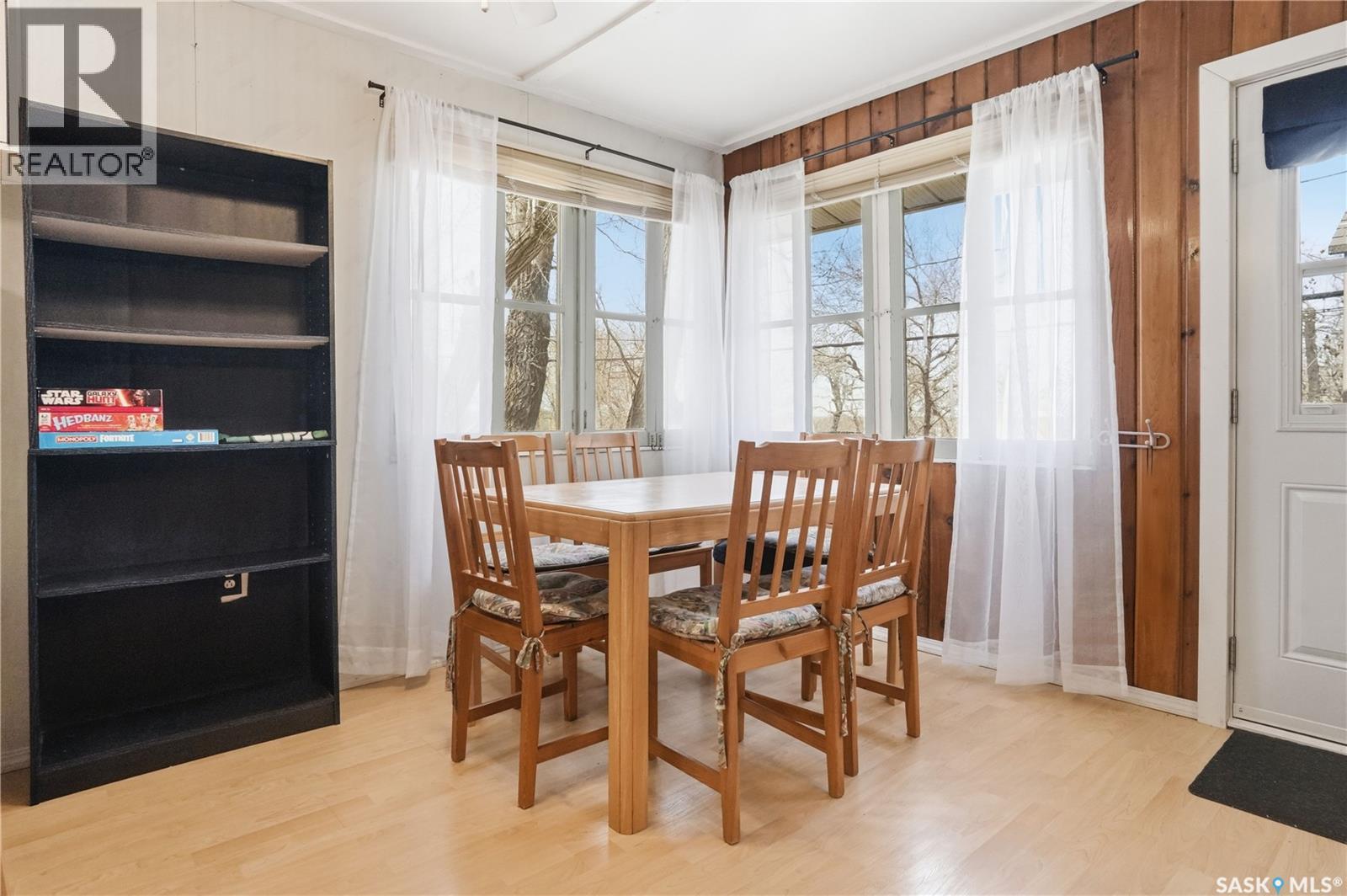 228A Green AVENUE, Regina Beach — photo 10