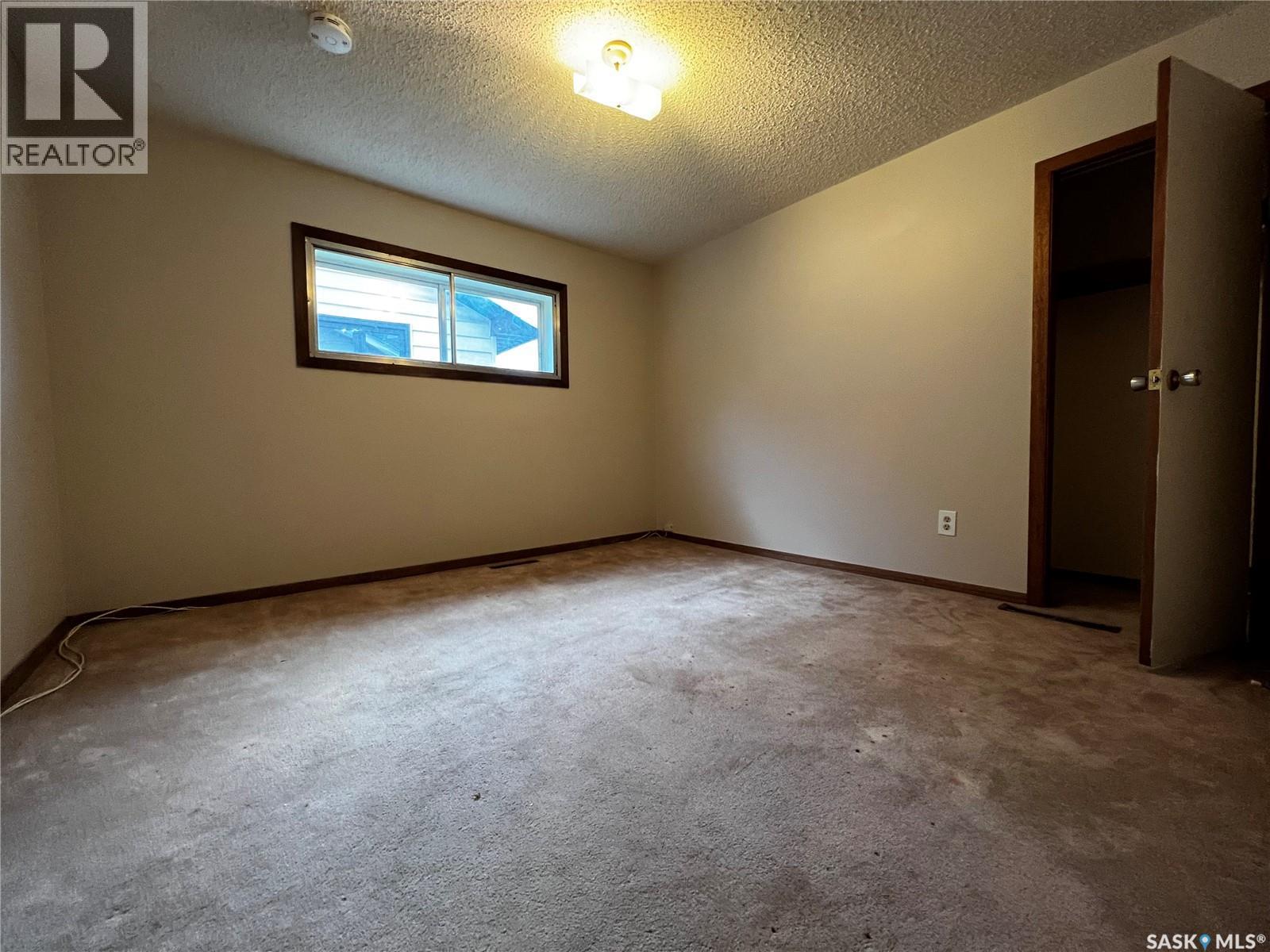 1227 13TH STREET E - 12