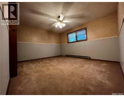 Bedroom - 1227 13th Street E, Saskatoon, SK S7H0C3 Photo 11