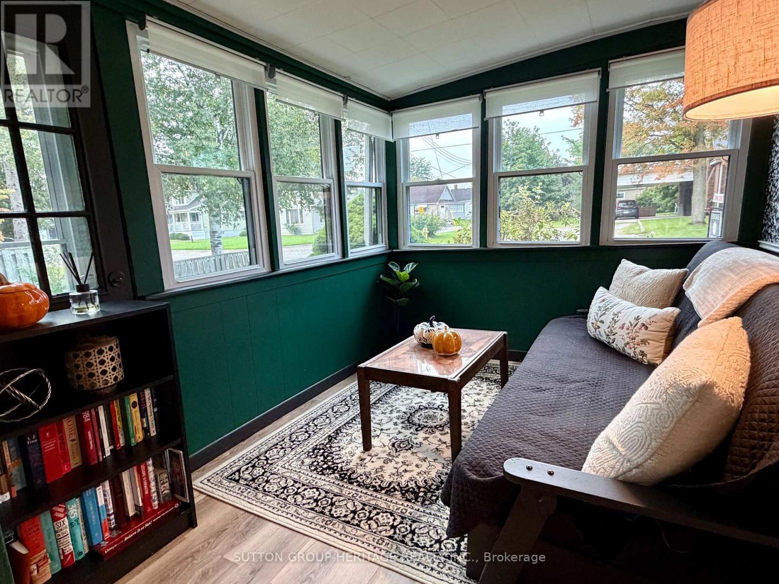 355 GILBERT AVENUE - Image 17