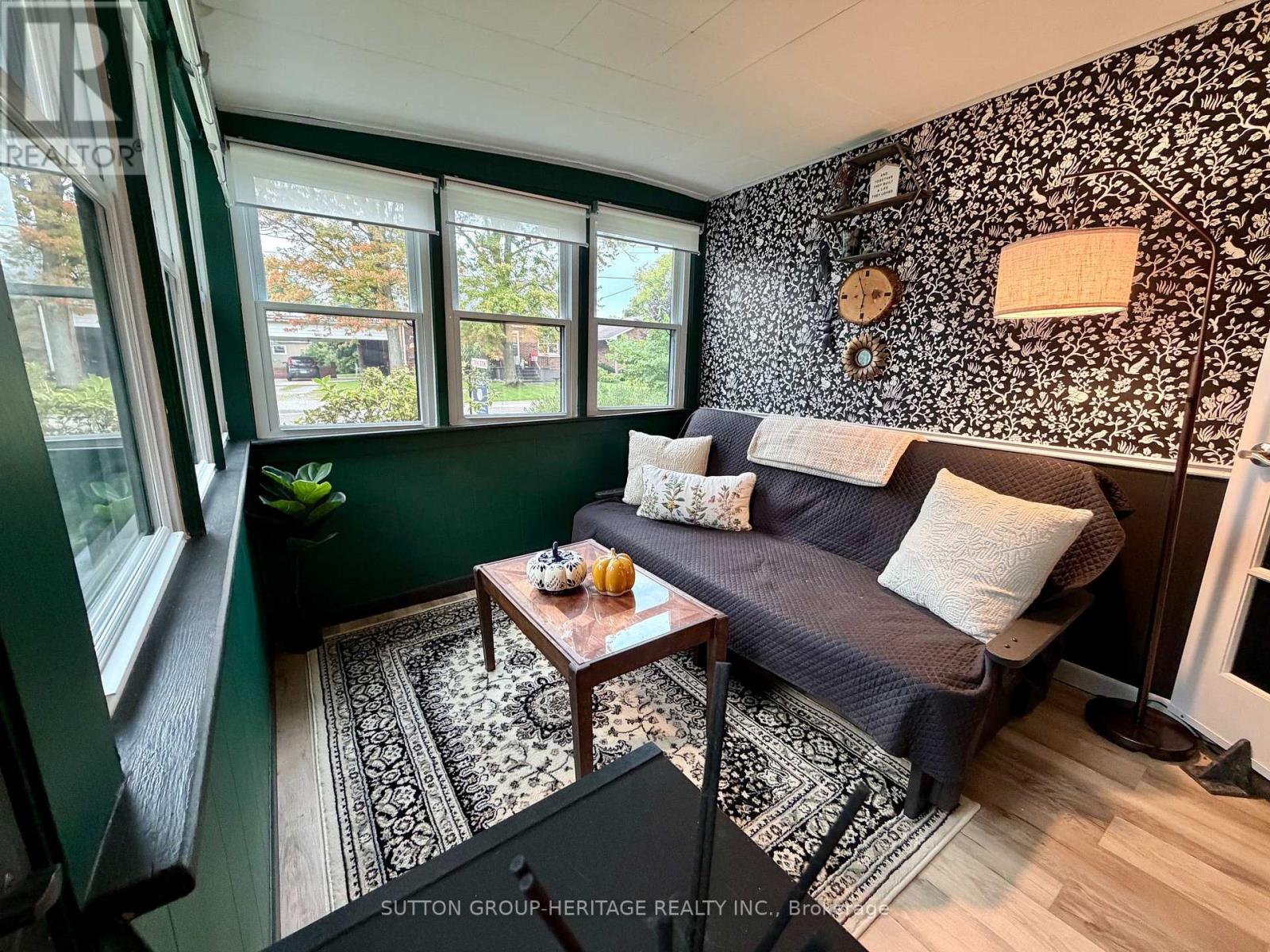 355 GILBERT AVENUE - Image 18