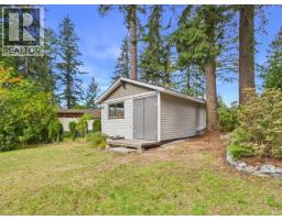 Den - 11070 Highway 101, Powell River, BC V8A0L5 Photo 6