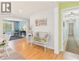 11070 Highway 101, Powell River, BC V8A0L5 Photo 16