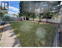 105 Poplar Place, Hinton, AB T7V1E6 Photo 20