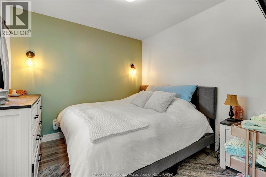 842 Ford BOULEVARD - 12
