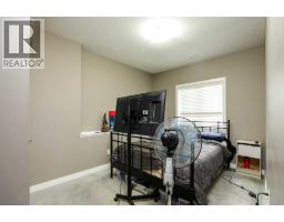 567 Moonlight Lane W - photo 23