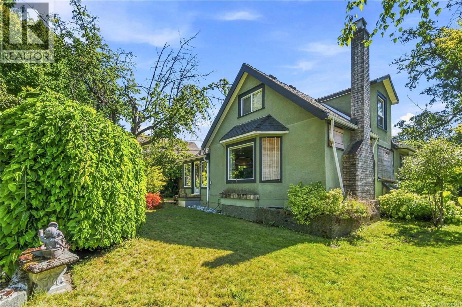 4244 Johnston Rd - 42