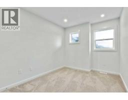 407 Strathcona Circle - photo 22