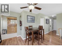 Primary Bedroom - 8857 Badger Drive, Kamloops, BC V2C6V2 Photo 11