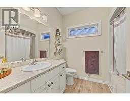 92 Dereham Drive, Tillsonburg, ON N4G0H1 Photo 15