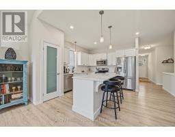 92 Dereham Drive, Tillsonburg, ON N4G0H1 Photo 9