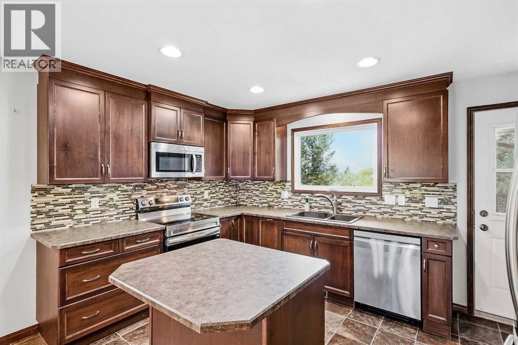 Listing photo – 20 Garden Court, Sylvan Lake