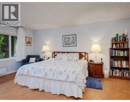 Kitchen - 3105 2829 Arbutus Rd, Saanich, BC V8N5X5 Photo 12