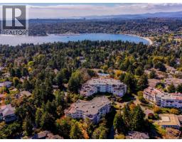 3105 2829 Arbutus Rd, Saanich, BC V8N5X5 Photo 32