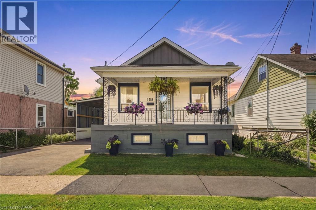 158 NIAGARA FALLS Road - 1