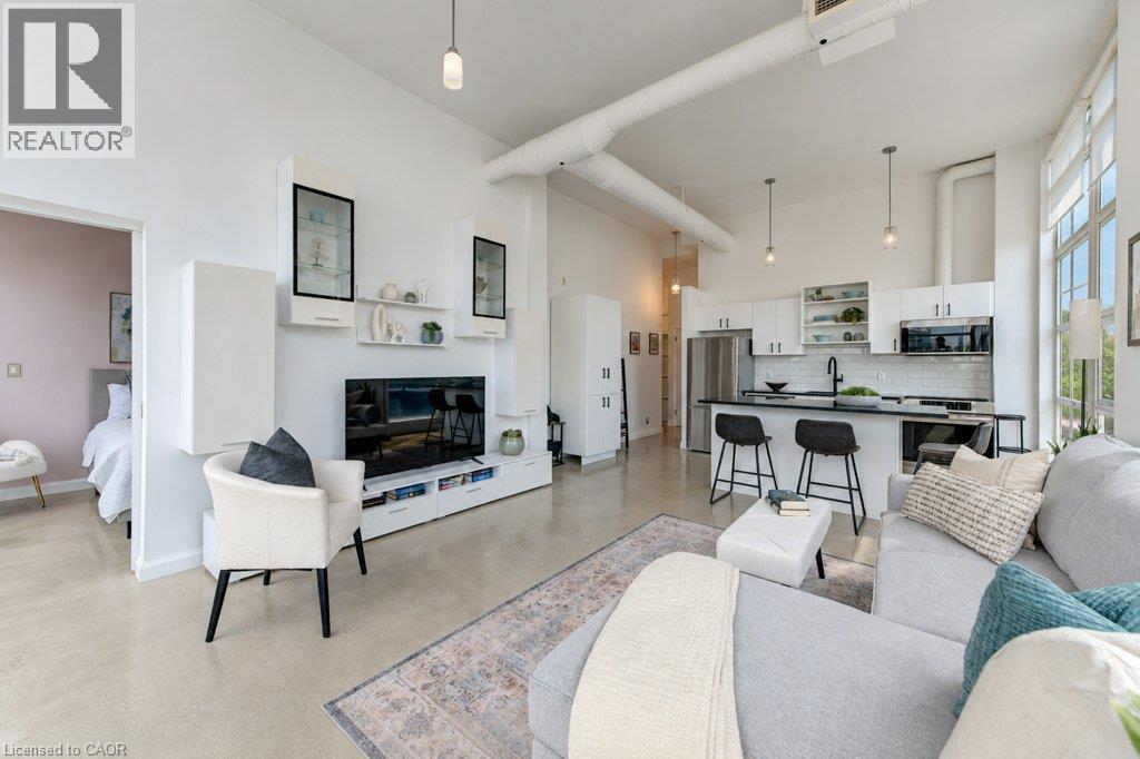 #614 410 KING Street W - 15
