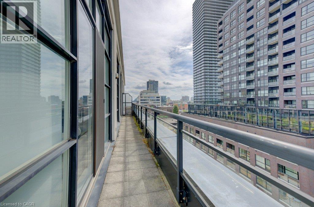 #614 410 KING Street W - 24
