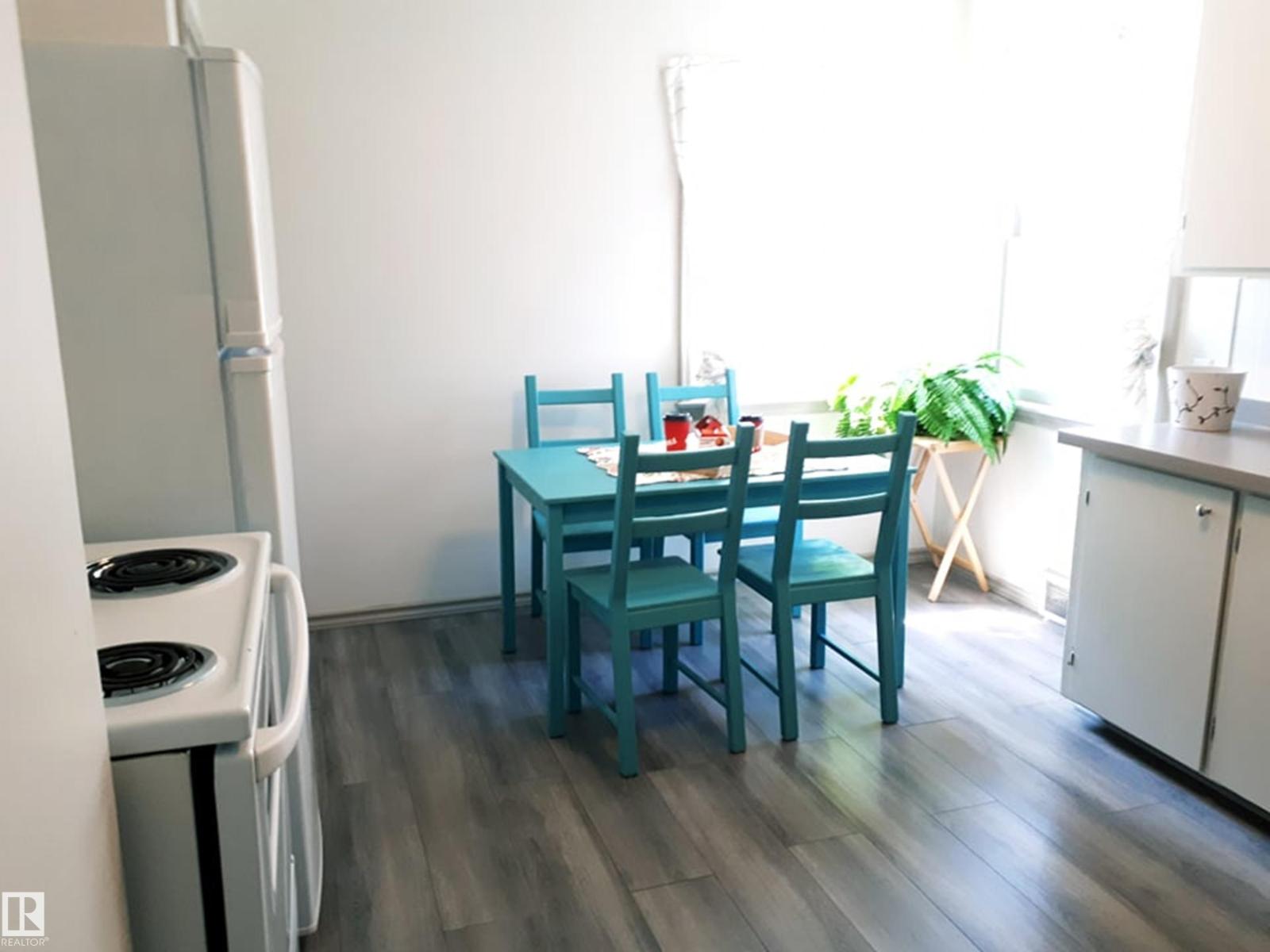 11331 111 Av NW, Queen Mary Park — photo 6 of 28