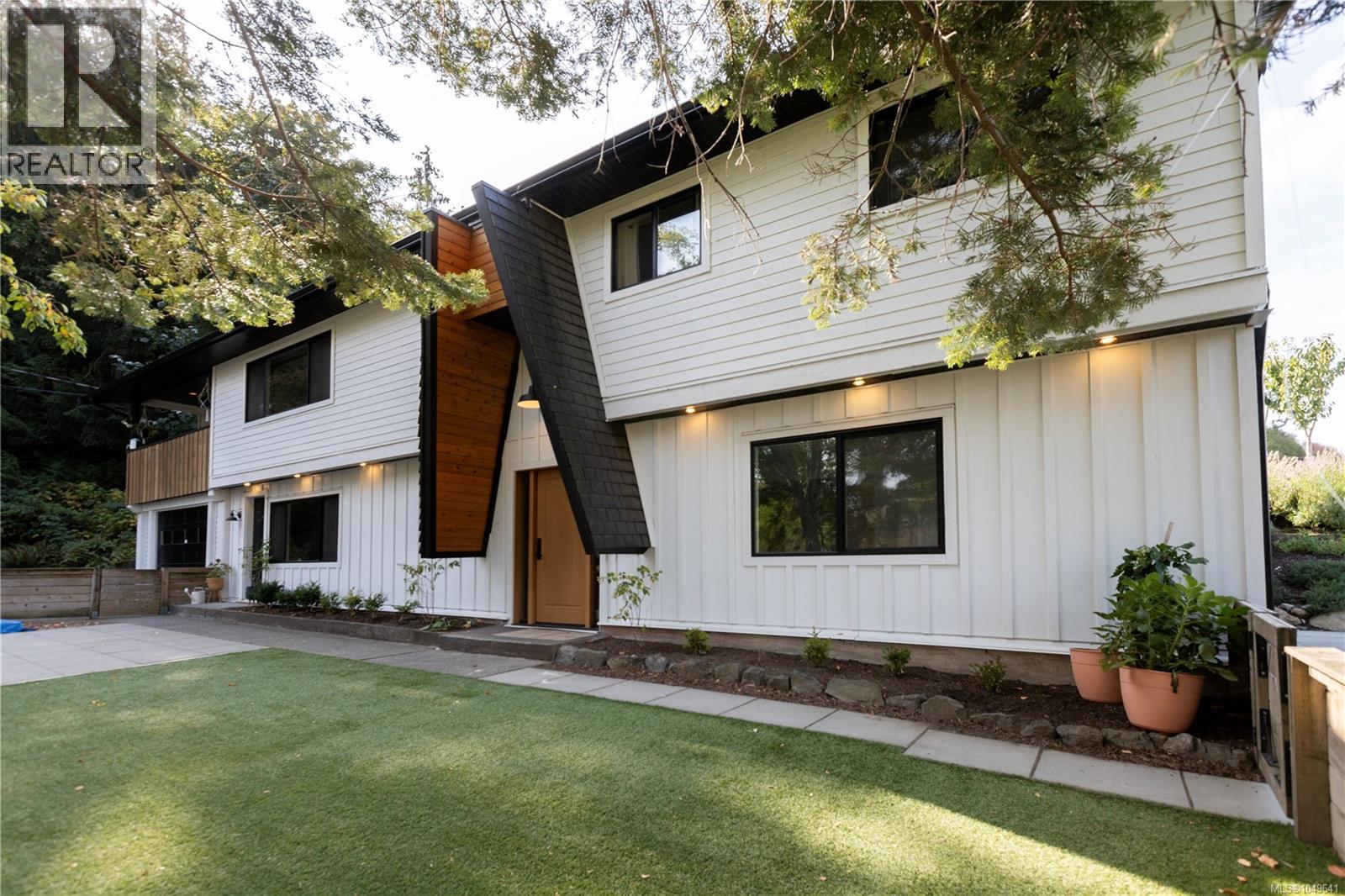 923 Walfred Rd - 1
