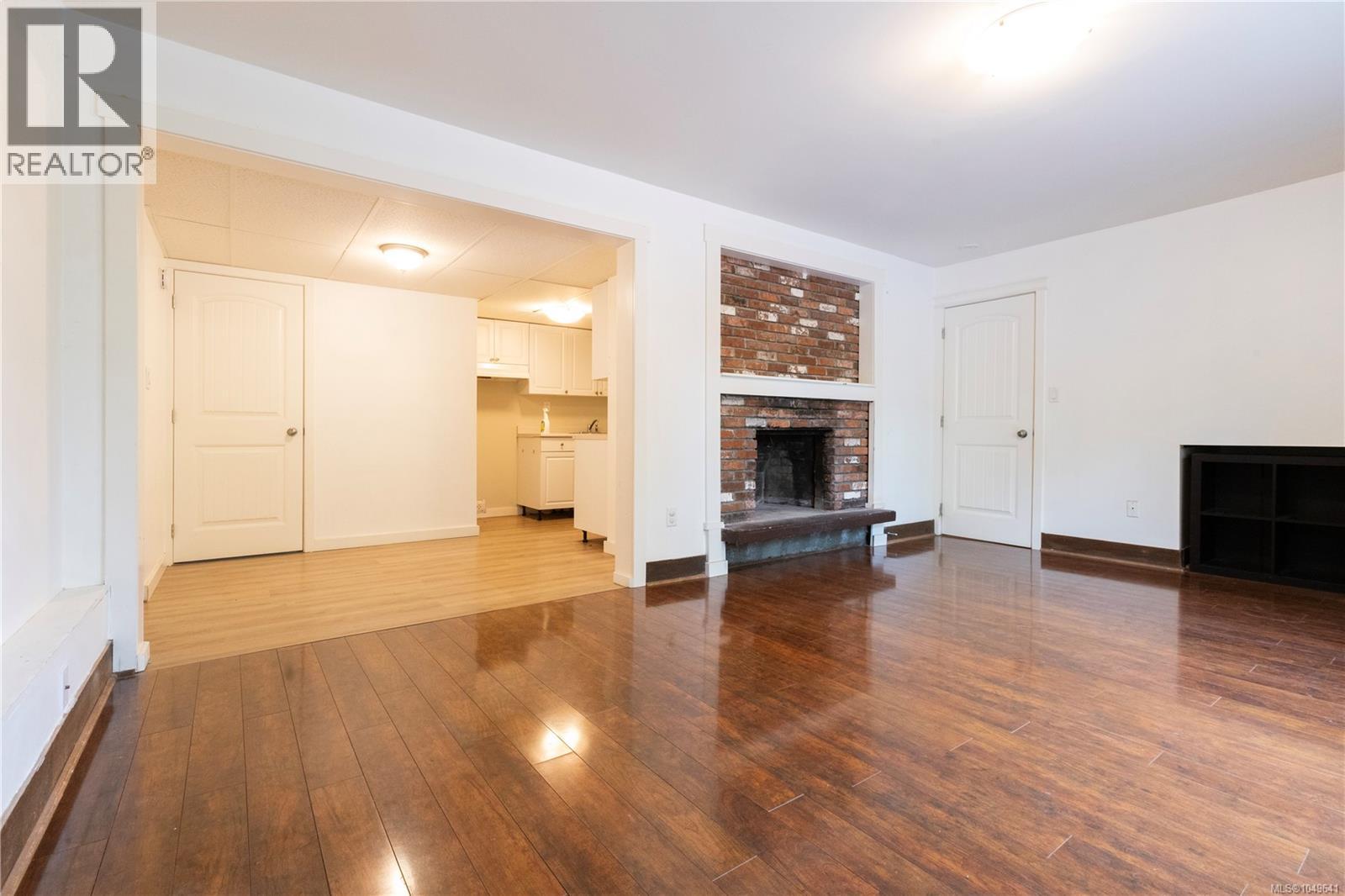 923 Walfred Rd - Image 33