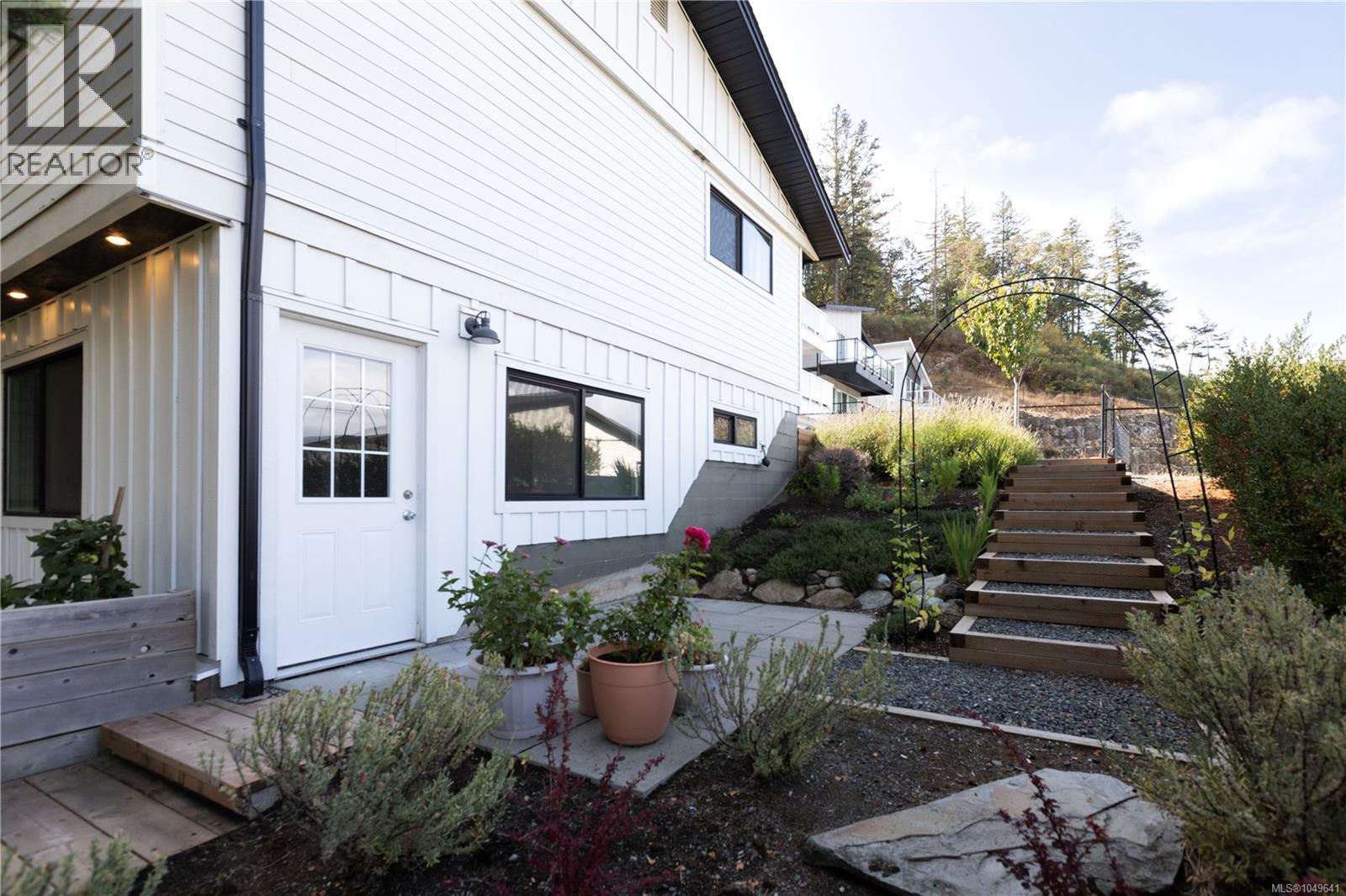 923 Walfred Rd - Image 52