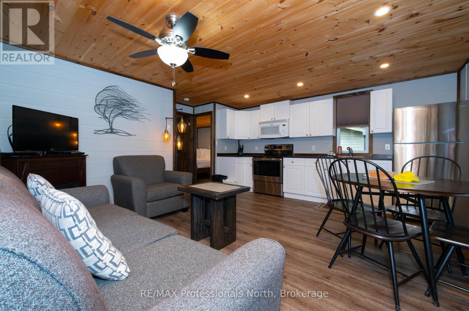 1050 OXTONGUE LAKE ROAD, Algonquin Highlands (McClintock) — photo 36
