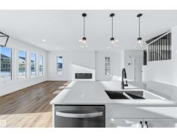 2211 4 Av Sw, Edmonton, AB T6X3L4 Photo 11