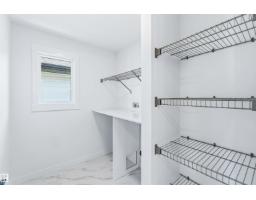 2211 4 Av Sw, Edmonton, AB T6X3L4 Photo 27