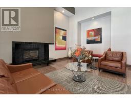 703 - 736 Bay Street, Toronto, ON M5G2M4 Photo 12