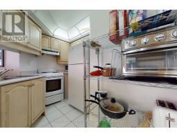 703 - 736 Bay Street, Toronto, ON M5G2M4 Photo 22