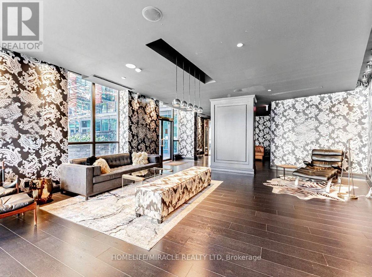 Photo of 202W - 1 SCOTT STREET
