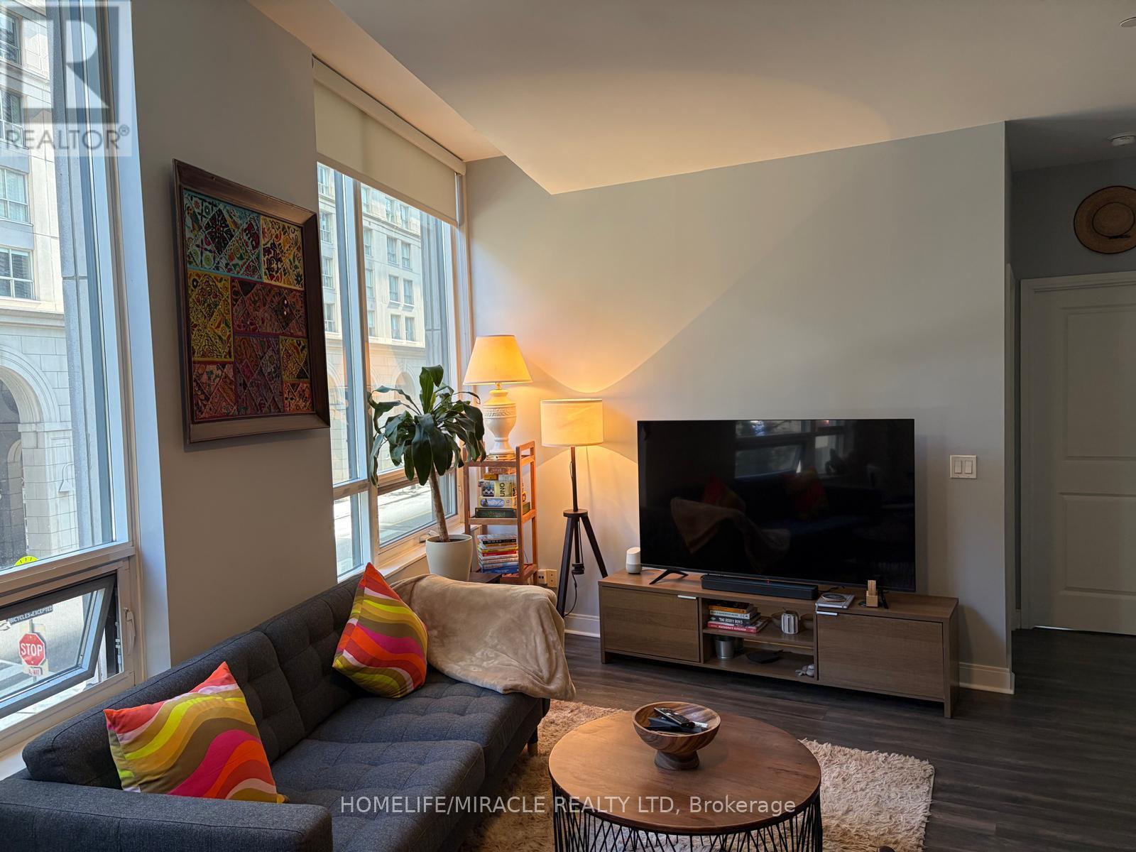 Photo of 202W - 1 SCOTT STREET