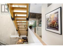 5 Relmar Road, Toronto, ON M5P2Y4 Photo 15
