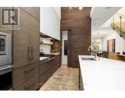 Primary Bedroom - 5 Relmar Road, Toronto, ON M5P2Y4 Photo 8