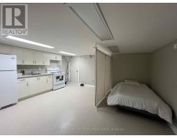 Bsmt 2 - 82 Brucewood Crescent, Toronto, ON M6A2G8 Photo 8