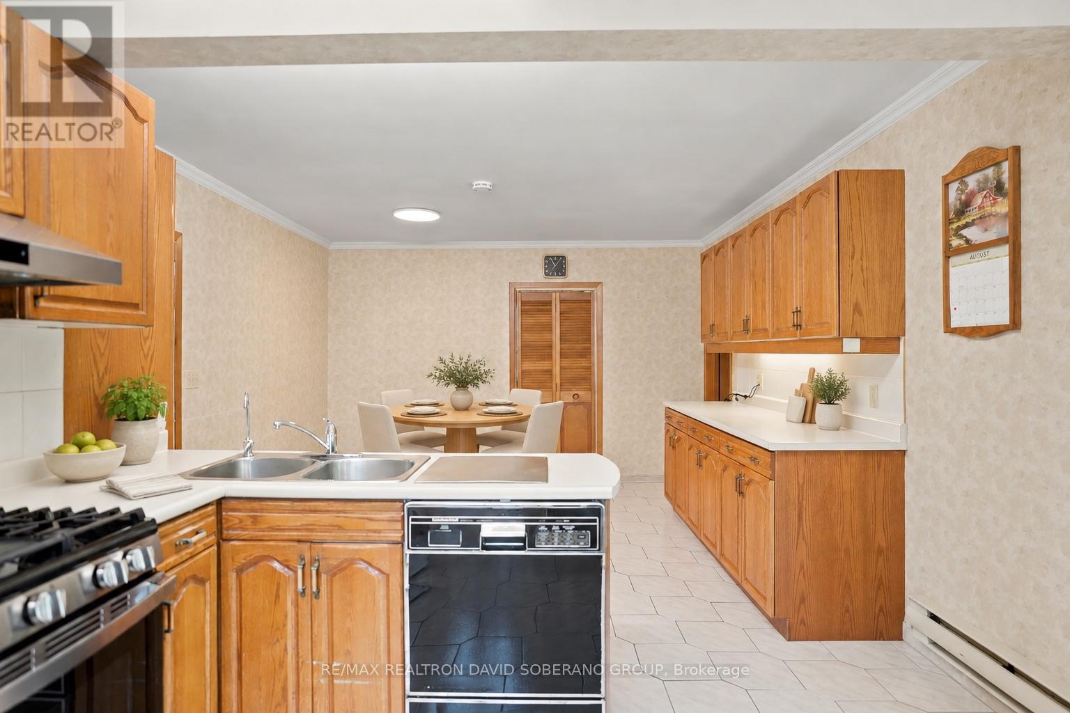 Photo of 44 KENNARD AVENUE