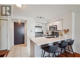 615 - 231 Fort York Boulevard, Toronto, ON M5V1B2 Photo 8