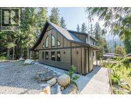809 Slocan Street, Slocan, BC V0G2C0 Photo 45